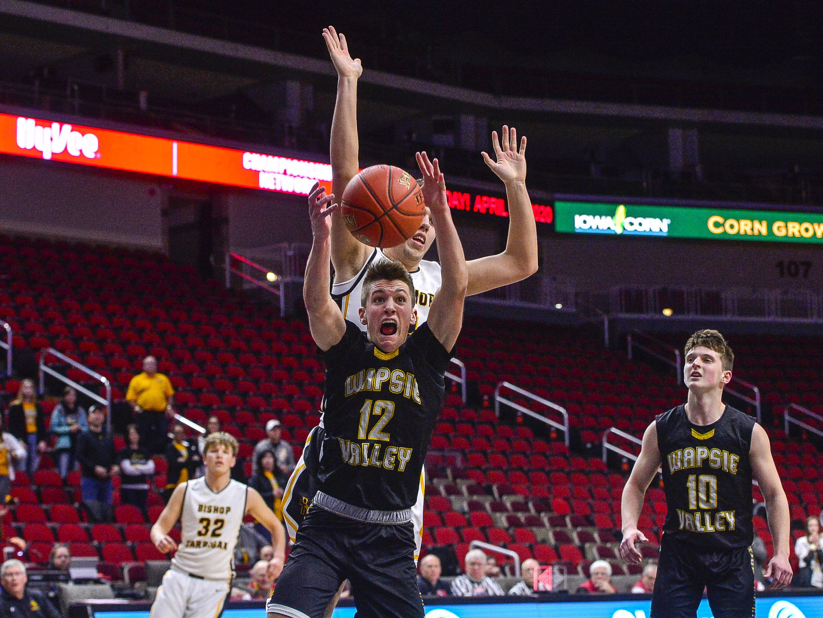 State Finals Bishop Garrigan 19